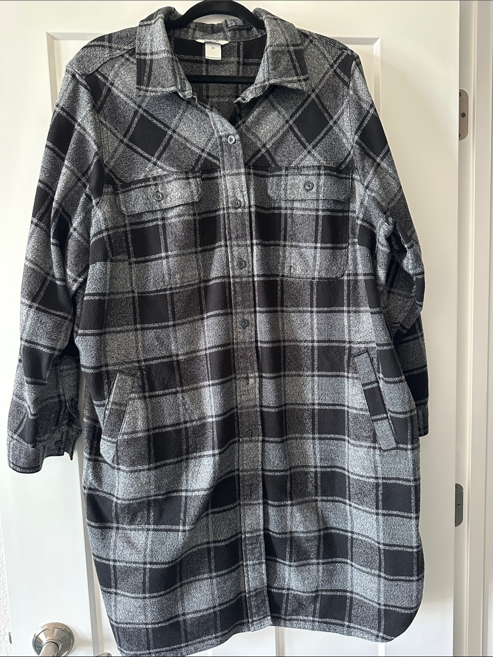 Duluth Trading Co Black & Gray Plaid Duster/Shacket